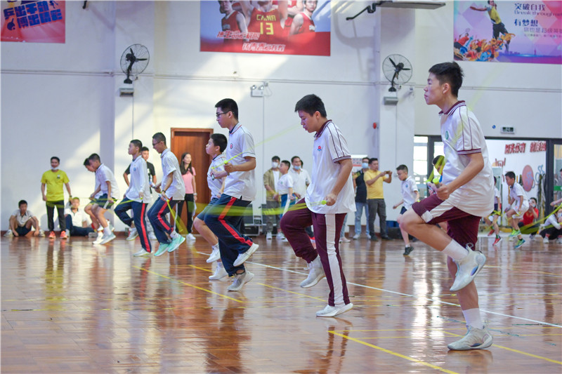 让学生在竞技中爱上体育！石岐街道中小学生跳绳比赛决赛举行