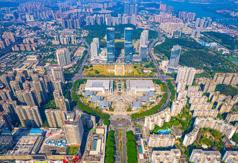 环五邑华侨广场商圈焕新“出圈”(18001496)-20250519200001.jpg 环五邑华侨广场商圈焕新“出圈”(18001496)-20250519200001.jpg