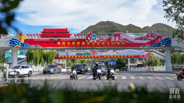 △古城拉萨充满节日氛围。（总台记者李晋拍摄）