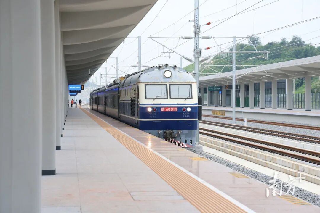 55f80d65184f08df19de777614caf419.jpg