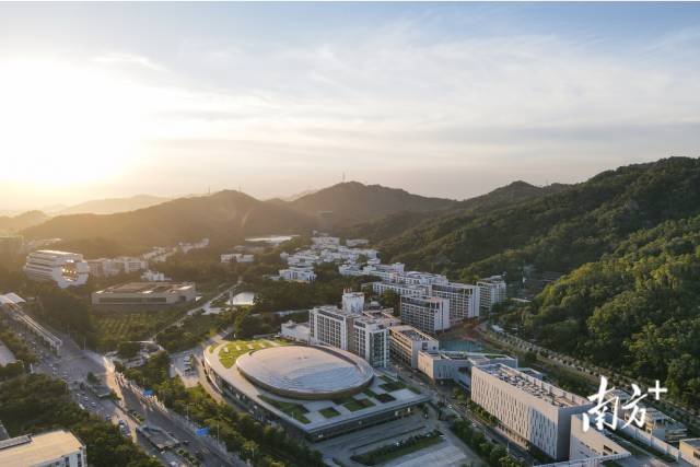 汕头大学校园。 南方+记者 许舒智 通讯员 文国辉  摄