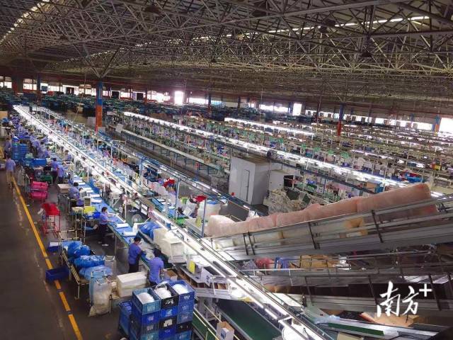 美的在中山东凤的生产车间。 资料图片