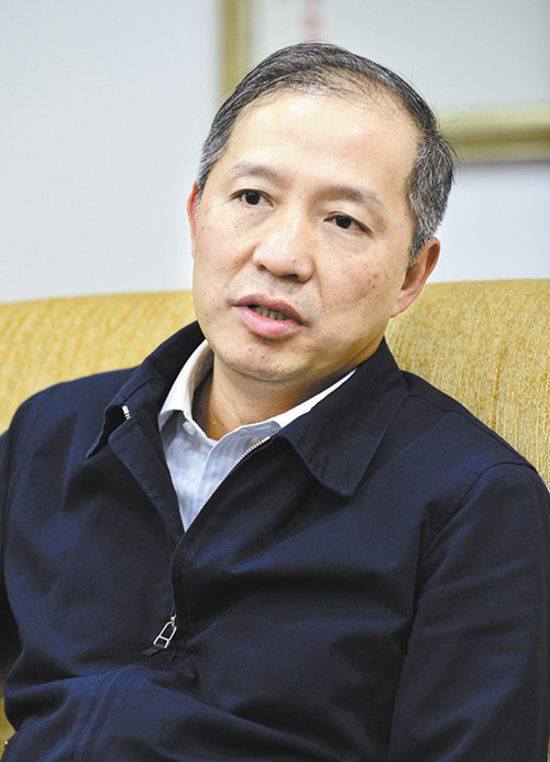 侯奕斌:新时代点亮"新火炬"!