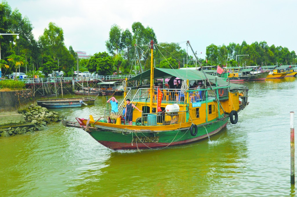 签证有关业务,全市900多名渔民(约占90%)可在家门口进行渔船年审签证