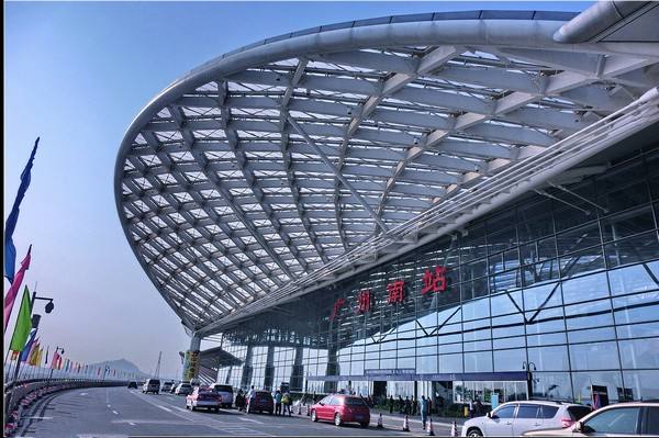 广州南站将提供689个免费临时泊位!停放时间是……-中山日报app