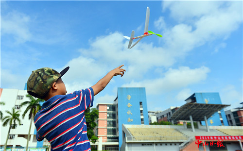 盛况空前!千余名学生参加中山市青少年航空模型锦标赛
