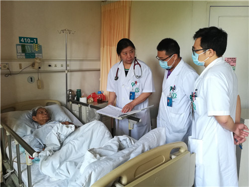 爱国情 奋斗者(51)冯力:成功抢救病人是她最高兴的事