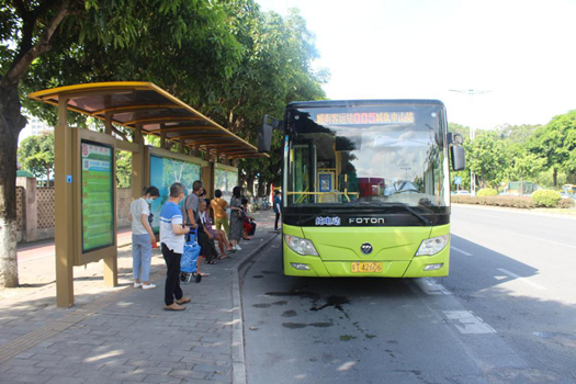 创文在行动167中山市公交集团逢站必停规范停靠