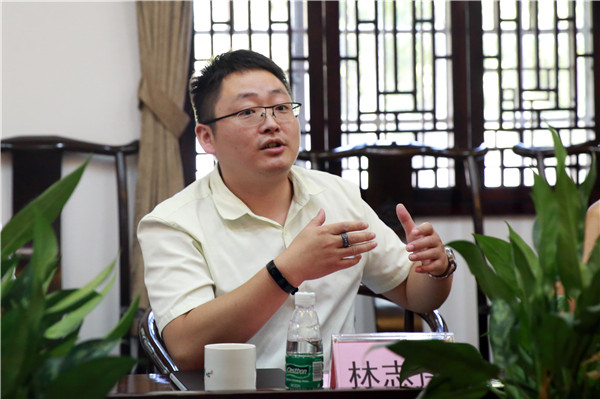 清华大学招生办副主任林志伟.