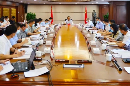 郭文海：市镇一体共担主体责任，确保按时高质完成治水任务