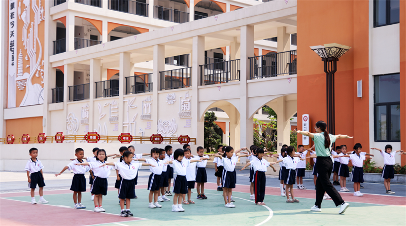 今年"上新"的中山市岐江实验小学运转如何?