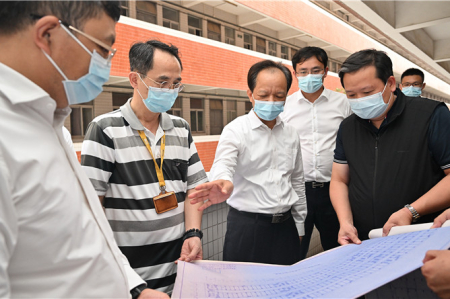 郭文海：集中一切力量，用最短时间高质量完成方舱医院建设任务