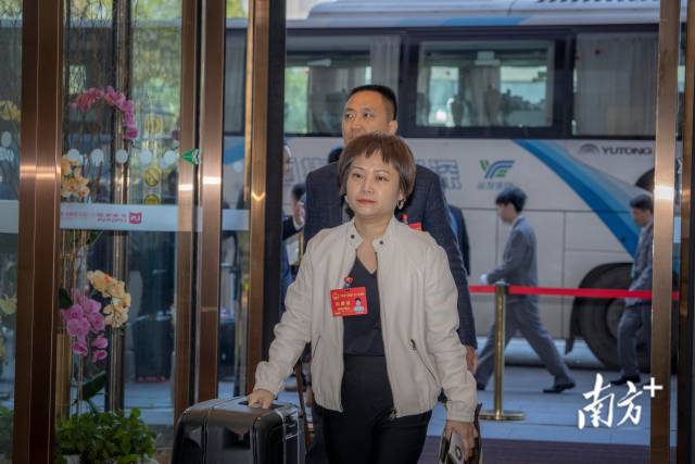 南方+ 张冠军 拍摄
