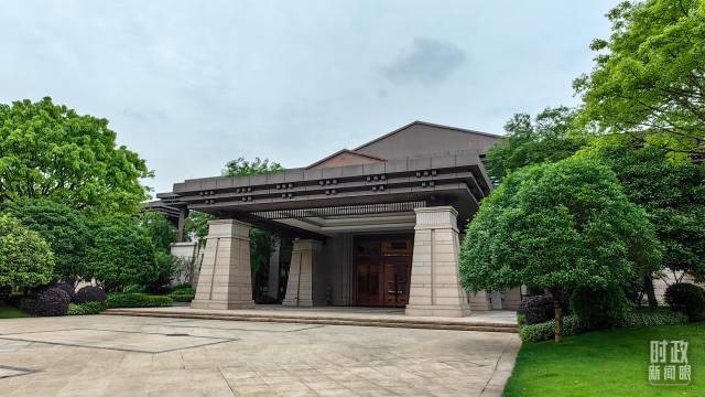 △重庆市渝州宾馆，新时代推动西部大开发座谈会在这里召开。（总台央视记者 段德文 拍摄）