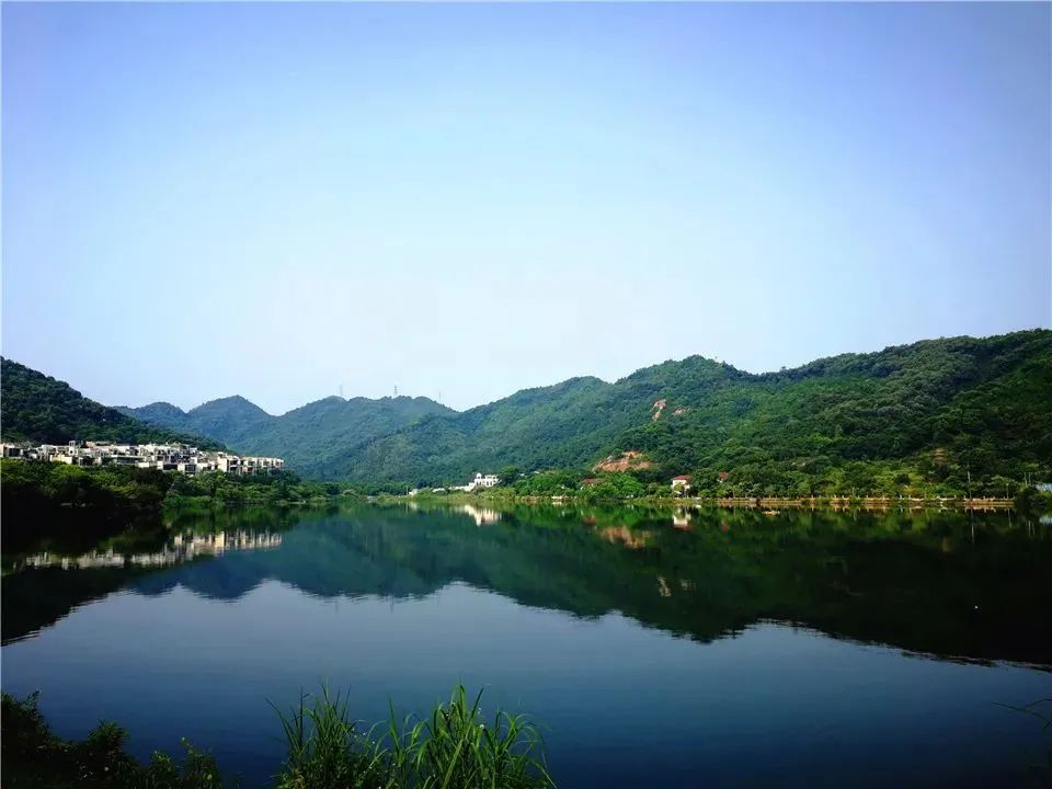 秀丽湖2.jpg